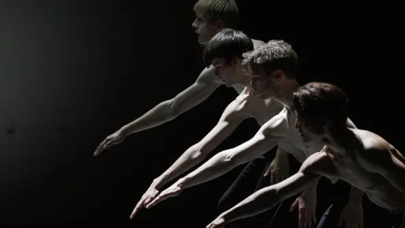 dancers synchronizing